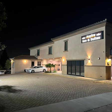 Aspire Inn & Suites Orange Exterior photo